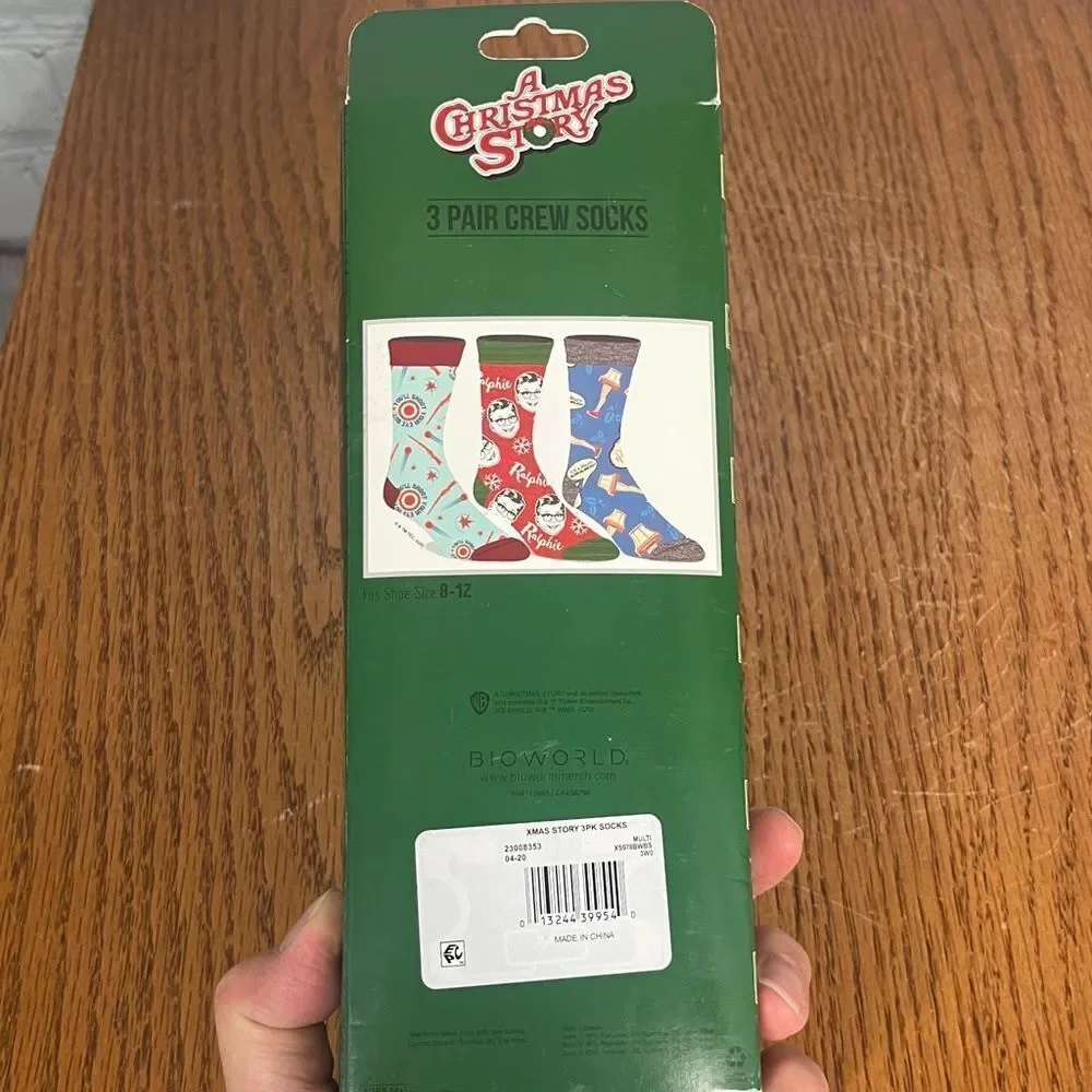 A Christmas Story 3 Pack Novelty Crew Socks NIP Size: 8-12